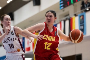 晋级八强!中国U17女篮83-60大胜拉脱维亚 创近10年最好战绩