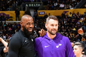 劲球直播_足球赛事直播_篮球赛事直播_NBA|CBA|英超直播