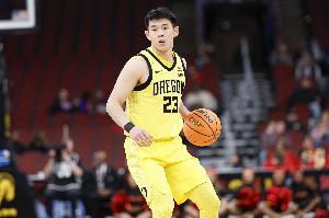 媒体人:有能力的年轻球员应挑战NCAA 能打高水平比赛收入也不低