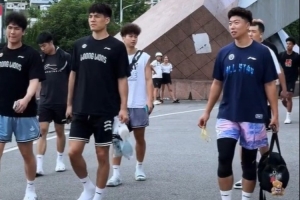 蜘蛛直播_蜘蛛免费NBA在线直播_蜘蛛足球无插件高清观看