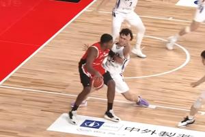降维打击!八村塁回归首战15中7轻松拿22分 韩国球员完全顶不住!